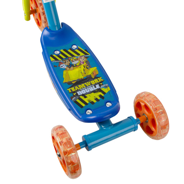 PlayWheels Paw Patrol 3-Wheel Scooter w/Light Up Wheels Chase